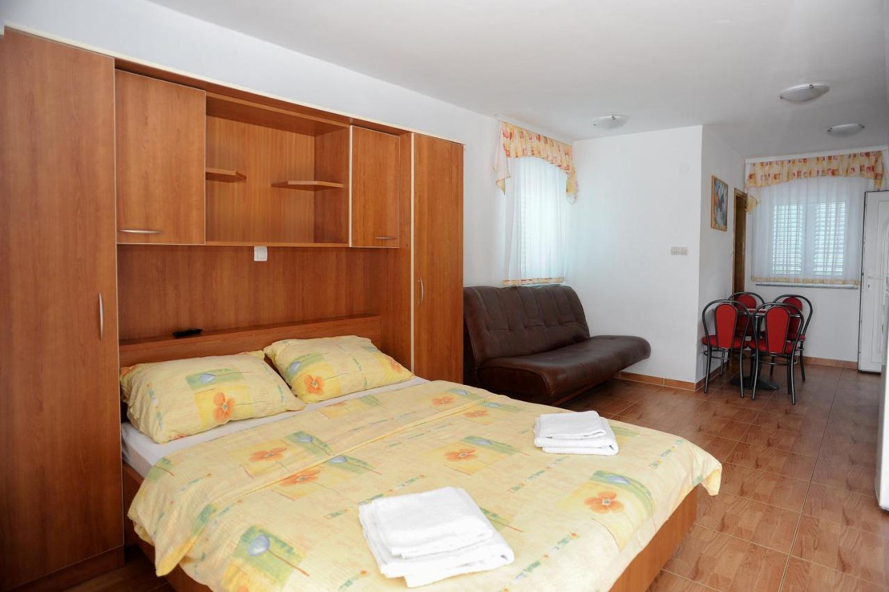 Apartmani Vila Caska 外观 照片