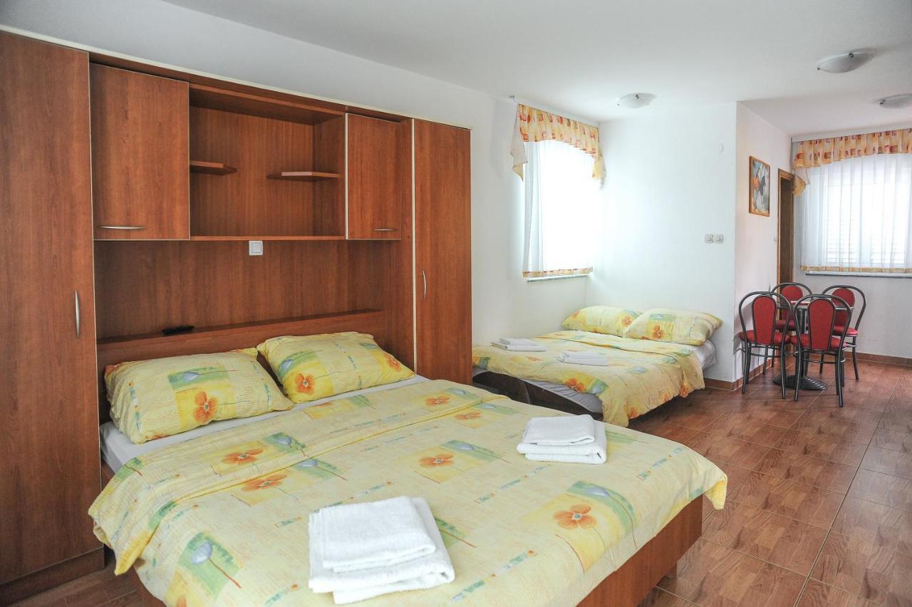 Apartmani Vila Caska 外观 照片