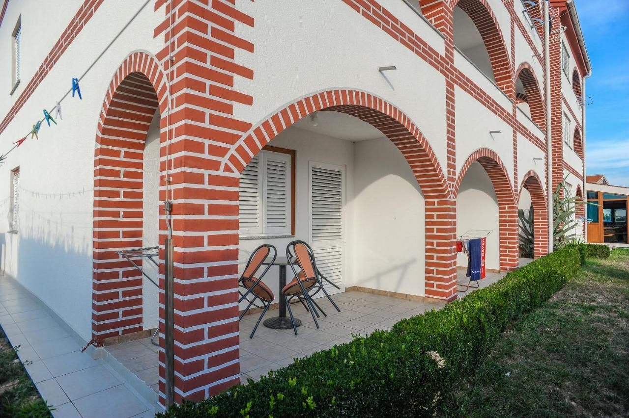 Apartmani Vila Caska 外观 照片